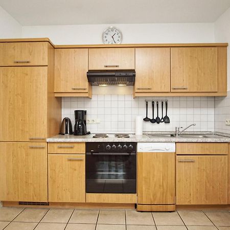 Zentrale Fewo Mit Balkon, Gratis Nutzung Vom Ahoi Erlebnisbad Und Sauna In Sellin - Villa Buskam Fewo 27 Goehren  Exterior foto